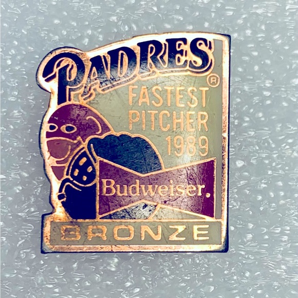 San Diego Padre collectors pin - Picture 2 of 4